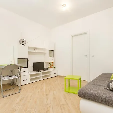 Apartament Odmorry *
